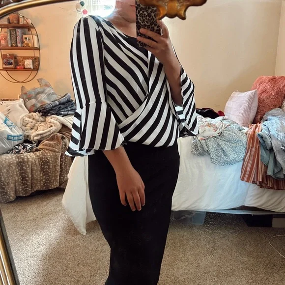• black&white striped blouse - Picture 1 of 2